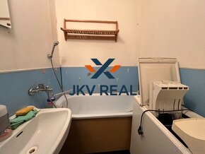 JKV REAL ZNÍŽENÁ CENA 2 a 1 / 2 izbový byt byt Šumperskej ul - 3