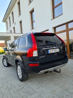 Volvo XC90 2.4 D5 7 miestne - 3