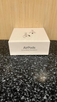 Apple AirPods 4 s aktívnym potlačením hluku - 3