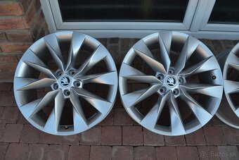 5x112 R19 Hlinikove disky Original Skoda - 3