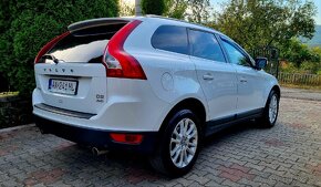 VOLVO XC60 2.4d 4x4 A/T FULL VÝBAVA SUMMUM R:2012 SUPER STAV - 3