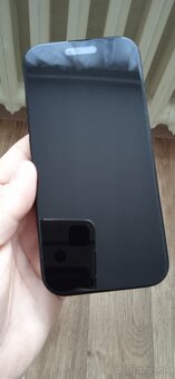 iPhone 16 Pro 128 GB čierny titán - 3