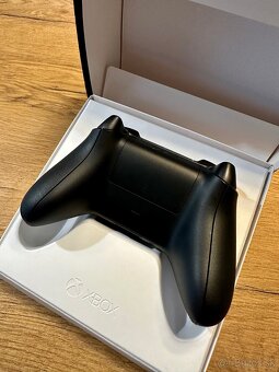 Xbox one ovladac/joystick - 3