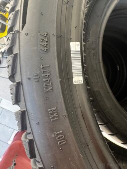 225/40 R19 a 255/35 R19 zimne pneu - 3