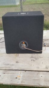 Predavam subhofer JBL 1000W - 3