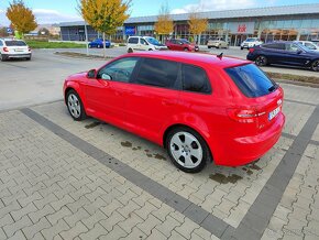 Audi A3 Sportback (8PA) 2.0 TDI CR 103kW (2009) - 3