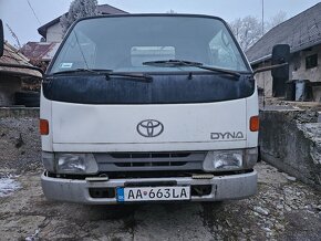 Toyota Dyna 3-stranný sklapač do 3.5 t - 3