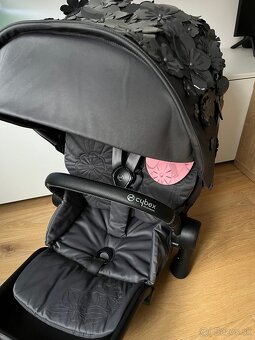 Cybex priam 4.0 nové sedenie + poťah simply flowers grey - 3