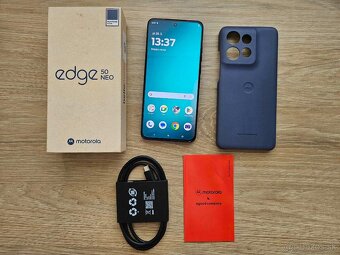 Motorola EDGE 50 Neo 8 GB/256 GB Grisaille, kryt, zaruka - 3