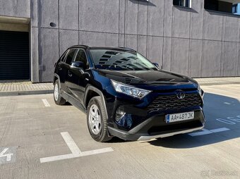 Predám Toyota RAV4 2.5 Hybrid 4x4 222hp - 3