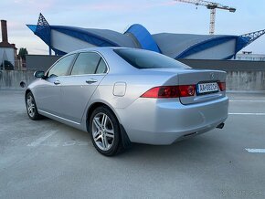 Honda Accord 2.0 i-VTEC 114kW, Benzín, 5 st. manuál - 3