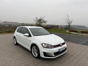 Volkswagen Golf 2.0 TSI BMT GTI DSG - 3