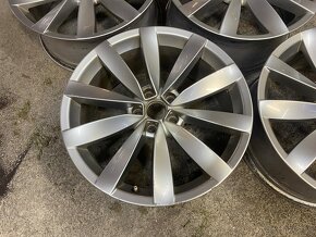 Elektrony 5x112 R19 Originál VW Lugano - 3