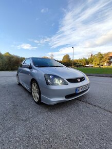 Honda Civic Type R 2.0 benzín 147kw EP3 STK 10/2026 - 3