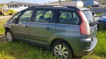 Predam náhradné diely na citroen c4 picasso 1.6hdi rok výrob - 3