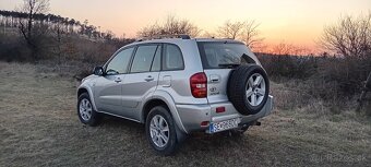 Toyota RAV4 2.0 D-4D - 3