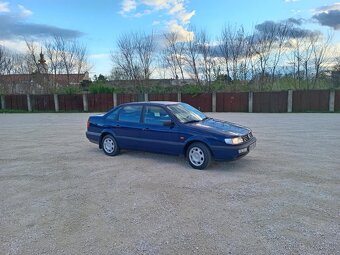 Volkswagen Passat B4 1.8 benzín CL 66KW - 3