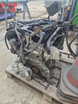 Mercedes A271 motor - 3