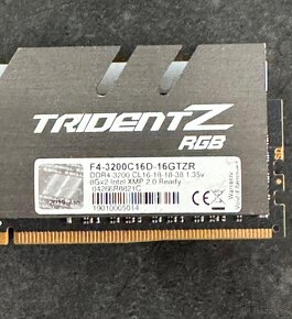 G.SKILL 32 GB (4x8) KIT DDR4 3200 MHz CL16 Trident Z RGB - 3