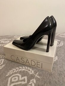 Topánky na opätku Casadei - 3