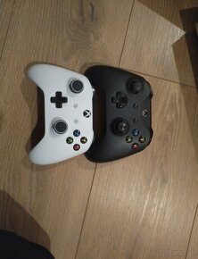 Xbox one 500GB+ 2 ovládače + 7 hier - 3