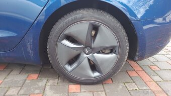 Zimné pneumatiky 235 / 45 R18 Goodyear + Bridgestone sada 4 - 3