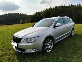 ŠKODA Superb Kombi 2.0 TDI 4x4 (2011) - 3