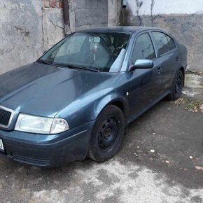 predam Skoda Octavia benzin 1,6 LPG - 3