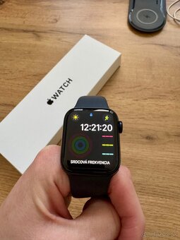 Apple watch SE 2024 - 3