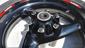 Kolesa (rafky) na Ducati Monster 695 - 3