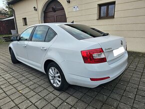 Škoda Octavia 1.6 TDI DSG Business Navi DVD Keyless R16 - 3