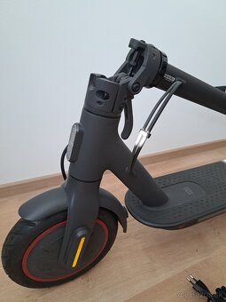 Predam kolobezku Xiaomi Mi Electric Scooter Pro 2 - 3