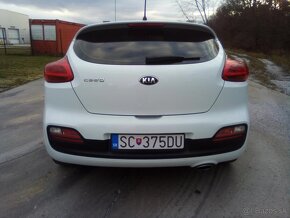 Predam Kia ceed original len s 74500 km - 3