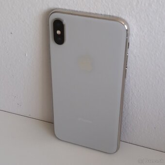 'strieborný iPhone X - 3