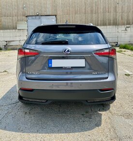 Lexus NX300h - 3