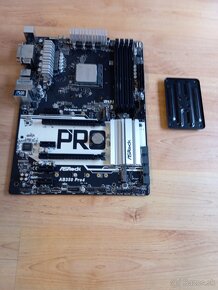 Asrock Pro AB350pro4 +AMD ryzen 3 2200g procesorom - 3