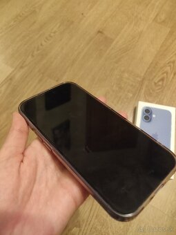 iPhone 16 blue - 3