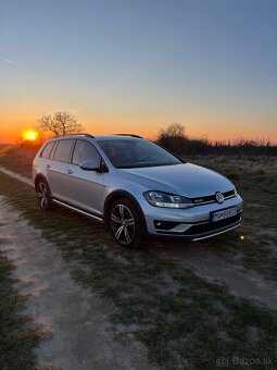 VW GOLF VII VARIANT 2.0TDI DSG - 3