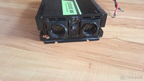 Menič napätia 12/230 v 2000/4000W - 3