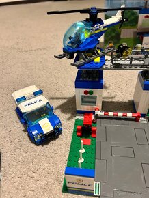 Lego 60316 Policajná stanica - 3