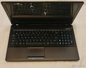 Asus X52J - 3