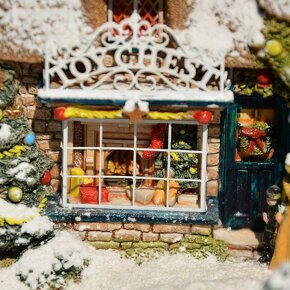 Vianočný Lilliput Lane - domček, miniatúra - Hračkárstvo - 3