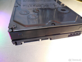 1000gb hdd sata cely plny s 18+  videami - 3