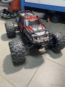 Traxxas Summit 1:8 RTR 4WD - 3