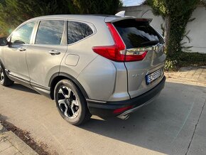 Predám Honda CR-V 1,5 benzín Elegance 2wd 127kW - 3