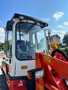 Kolový nakladač Kubota R520 - 3