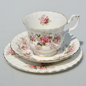 Starožitný porcelánový trojset a cukornička s mliekovkou - 3