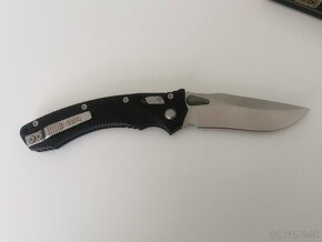 Zatvárací nôž Microtech Amphibian - 3