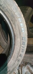 215/55R17 98V - 3