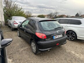 Peugeot 206 1.1 benzín 44kw - 3